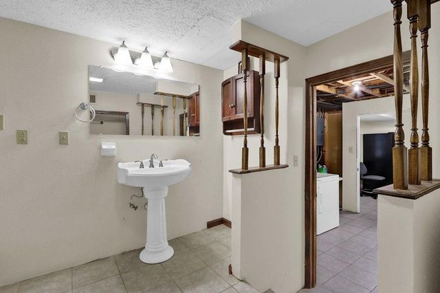 2906 Castle Drive, Lawrenceville, GA 30044