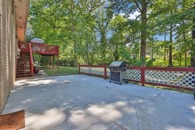 2906 Castle Drive, Lawrenceville, GA 30044
