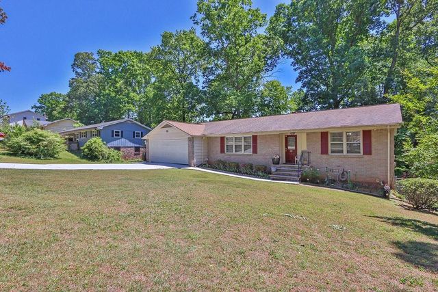 2906 Castle Drive, Lawrenceville, GA 30044