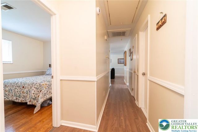 1226 Stones Crossing Road, Palmer Twp, PA 18045