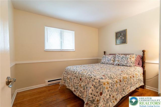 1226 Stones Crossing Road, Palmer Twp, PA 18045