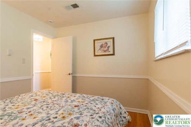 1226 Stones Crossing Road, Palmer Twp, PA 18045