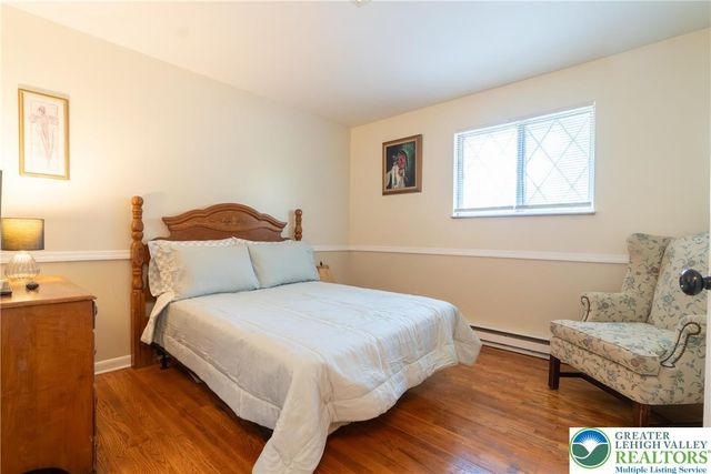 1226 Stones Crossing Road, Palmer Twp, PA 18045