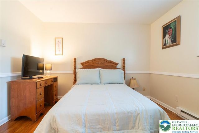 1226 Stones Crossing Road, Palmer Twp, PA 18045