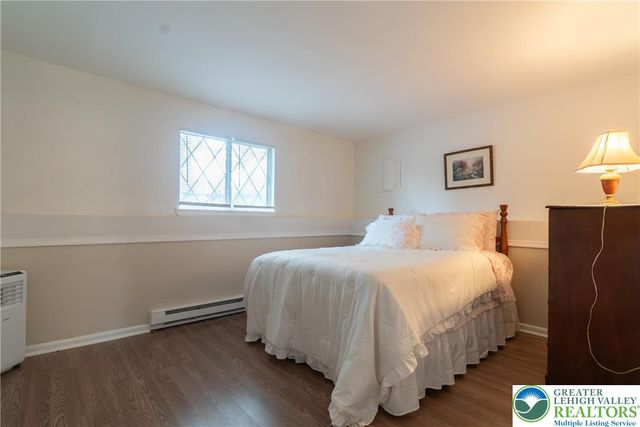 1226 Stones Crossing Road, Palmer Twp, PA 18045