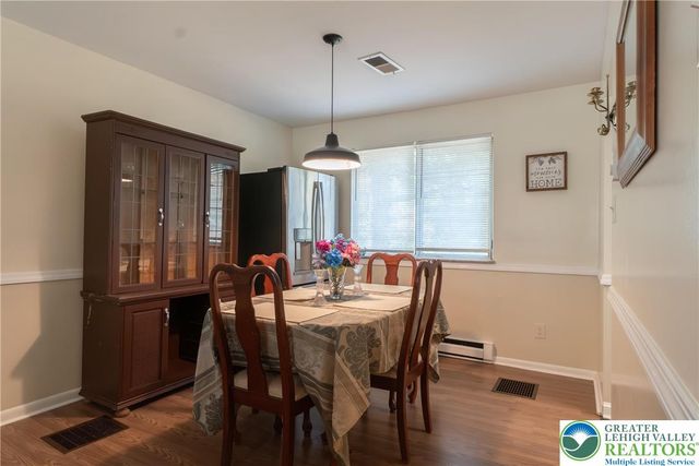 1226 Stones Crossing Road, Palmer Twp, PA 18045