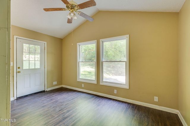 2024 Queensbury Court, Kingsport, TN 37660
