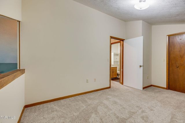 2024 Queensbury Court, Kingsport, TN 37660
