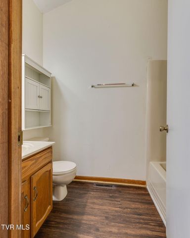 2024 Queensbury Court, Kingsport, TN 37660