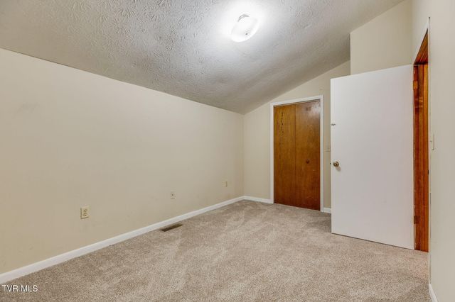 2024 Queensbury Court, Kingsport, TN 37660