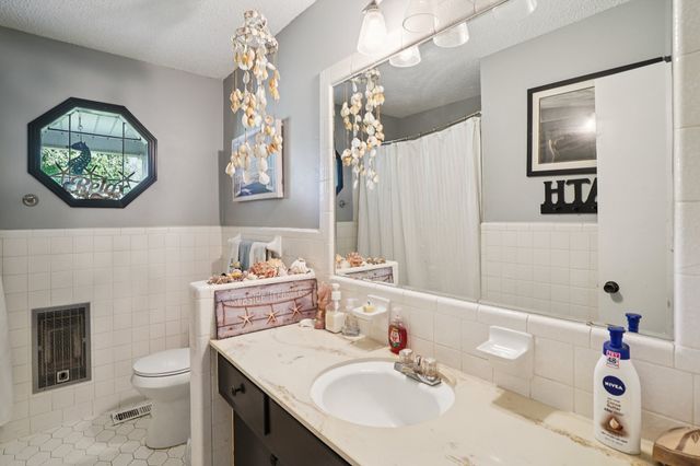 7559 Scottsville Rd, Lafayette, TN 37083