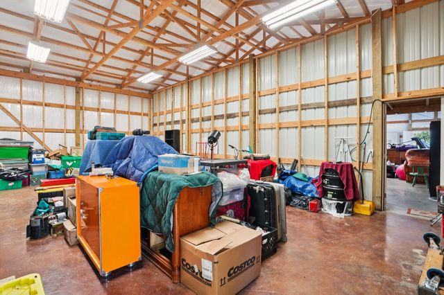 7559 Scottsville Rd, Lafayette, TN 37083