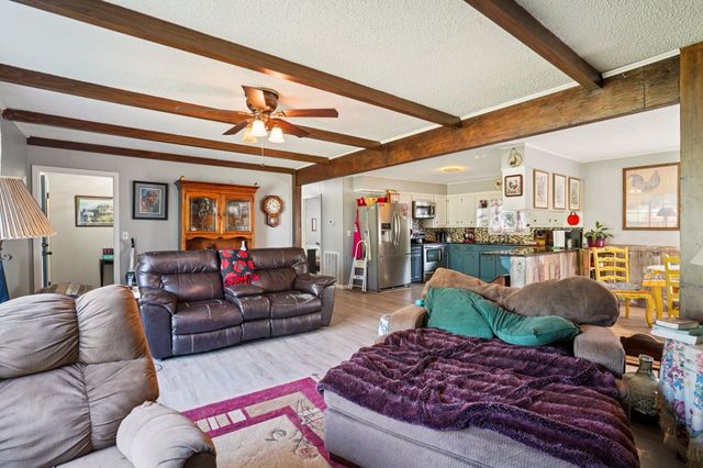 7559 Scottsville Rd, Lafayette, TN 37083