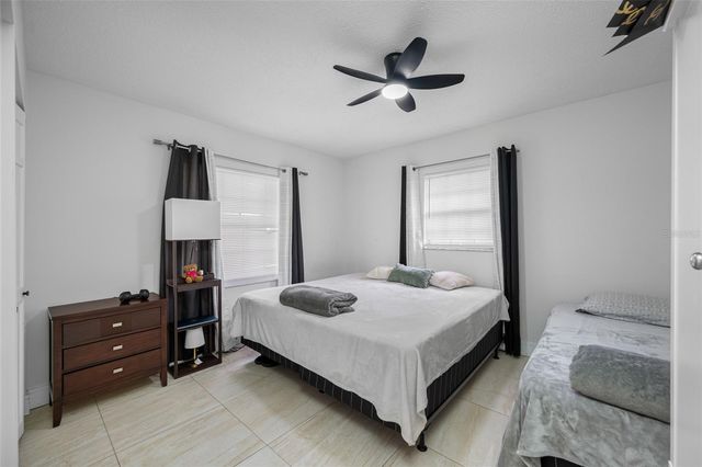 2814 W POWHATAN AVENUE, Tampa, FL 33614