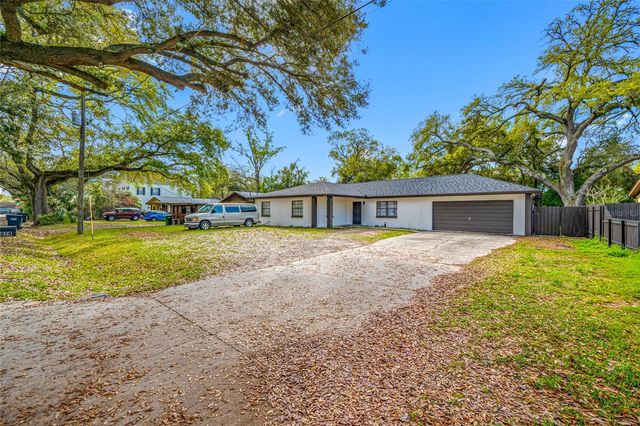 2814 W POWHATAN AVENUE, Tampa, FL 33614