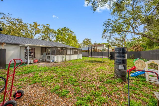 2814 W POWHATAN AVENUE, Tampa, FL 33614