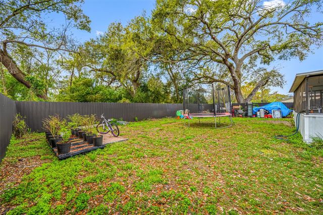 2814 W POWHATAN AVENUE, Tampa, FL 33614