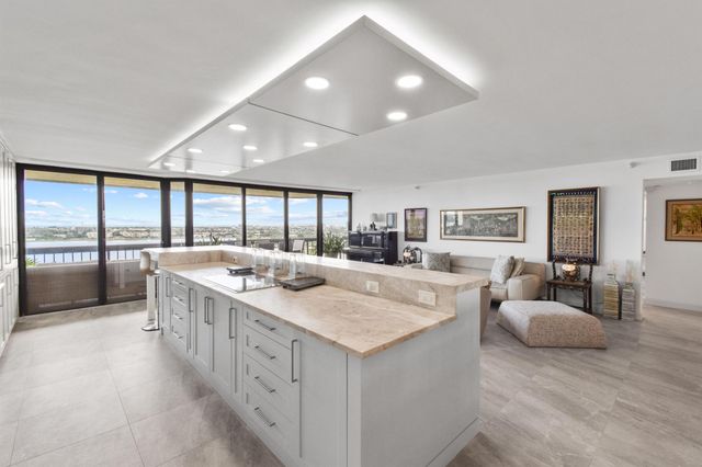 1900 Consulate Place 1902, West Palm Beach, FL 33401