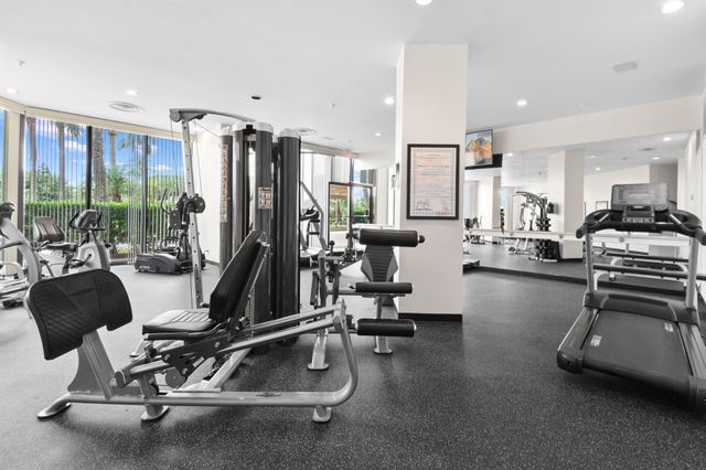 1900 Consulate Place 1902, West Palm Beach, FL 33401