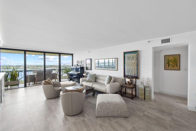 1900 Consulate Place 1902, West Palm Beach, FL 33401