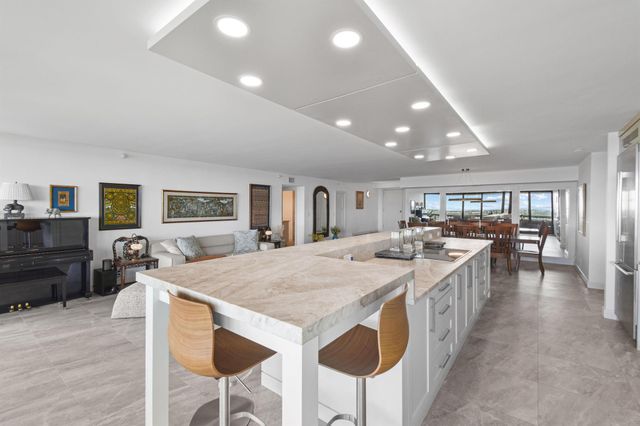 1900 Consulate Place 1902, West Palm Beach, FL 33401