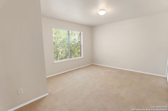 6818 Crest Place, Live Oak, TX 78233