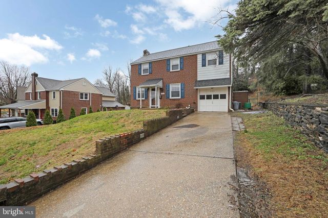 204 GREENBRIAR LN, Havertown, PA 19083