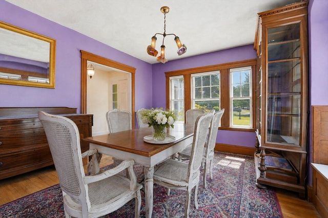 19 Humphrey St, Marblehead, MA 01945