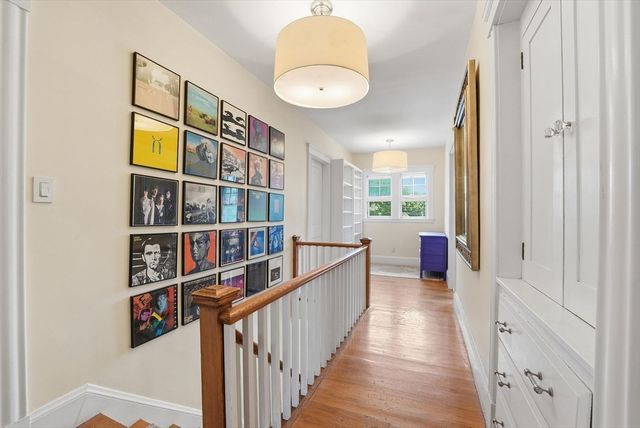 19 Humphrey St, Marblehead, MA 01945