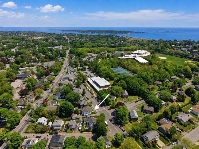19 Humphrey St, Marblehead, MA 01945