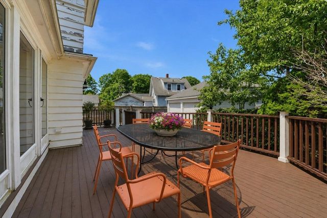 19 Humphrey St, Marblehead, MA 01945