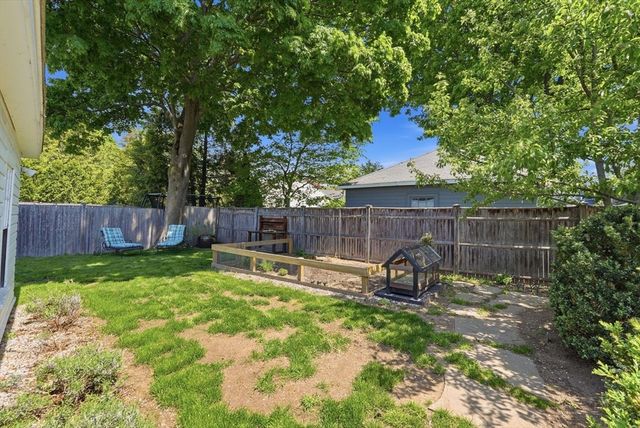 19 Humphrey St, Marblehead, MA 01945
