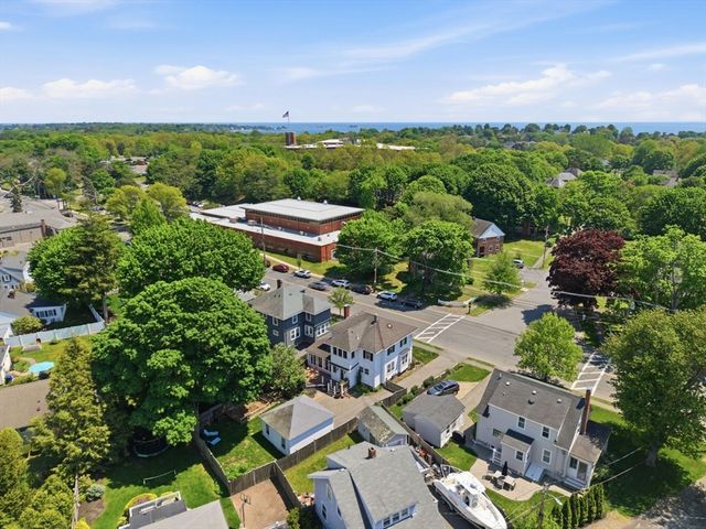 19 Humphrey St, Marblehead, MA 01945