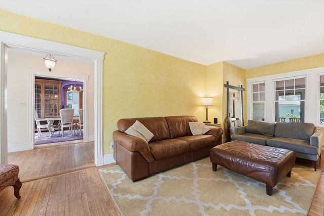 19 Humphrey St, Marblehead, MA 01945
