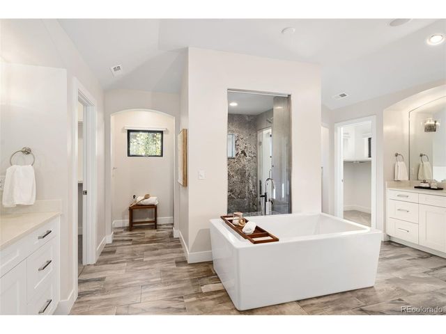2525 S Columbine St, Denver, CO 80210