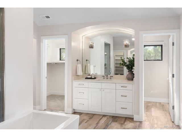 2525 S Columbine St, Denver, CO 80210