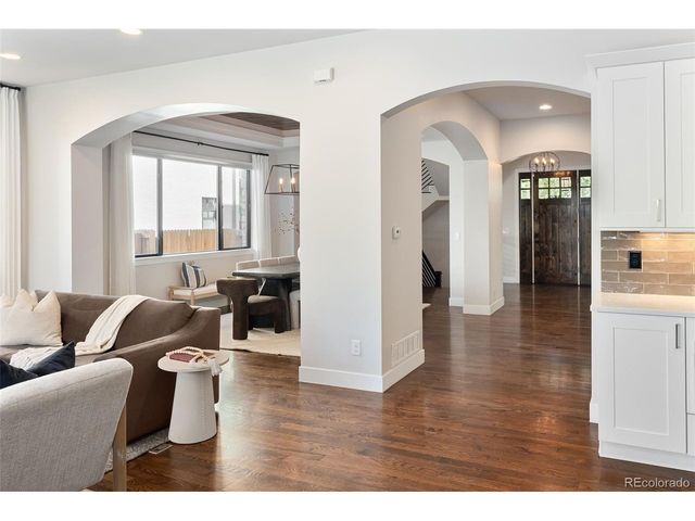 2525 S Columbine St, Denver, CO 80210