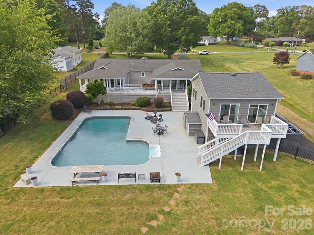 139 Perrin Drive, Mooresville, NC 28117
