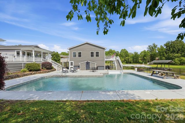 139 Perrin Drive, Mooresville, NC 28117