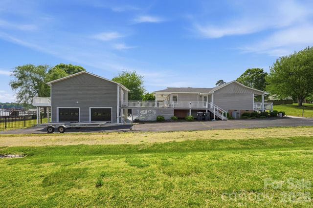 139 Perrin Drive, Mooresville, NC 28117
