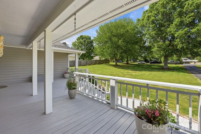 139 Perrin Drive, Mooresville, NC 28117