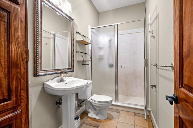 407 Valley View Court, Rio Vista, TX 76093