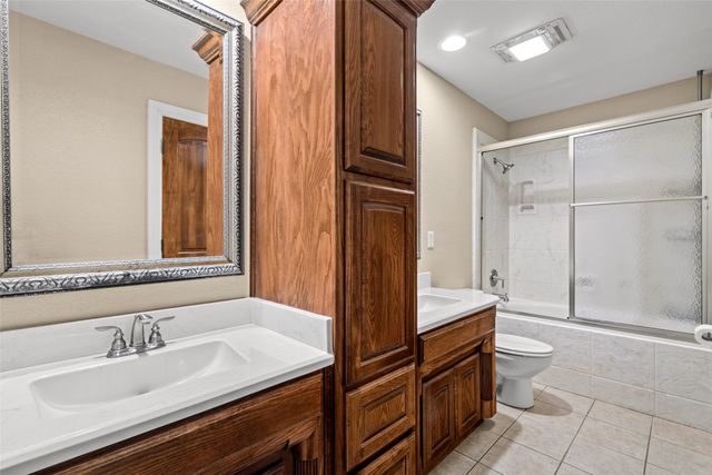 407 Valley View Court, Rio Vista, TX 76093
