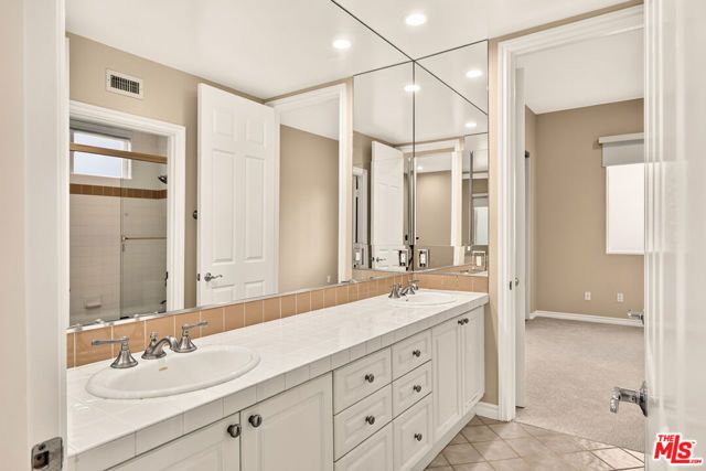 134 Voyage Mall, Marina Del Rey, CA 90292