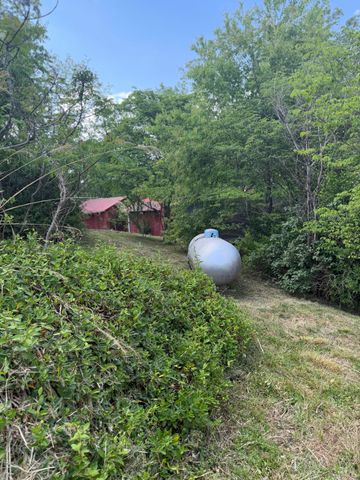 7478 KY-80, Manchester, KY 40962