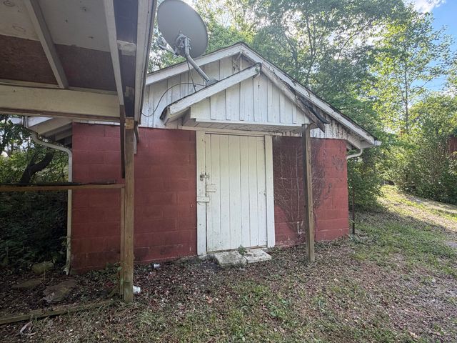 7478 KY-80, Manchester, KY 40962