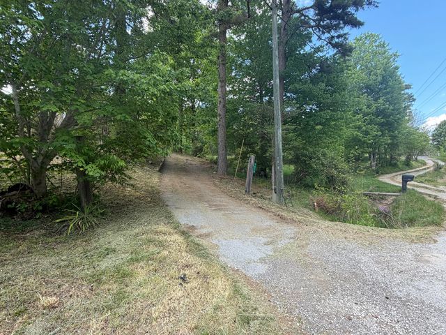 7478 KY-80, Manchester, KY 40962