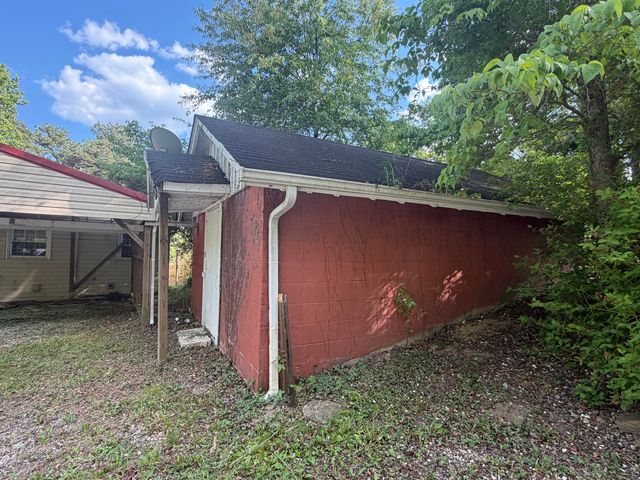 7478 KY-80, Manchester, KY 40962