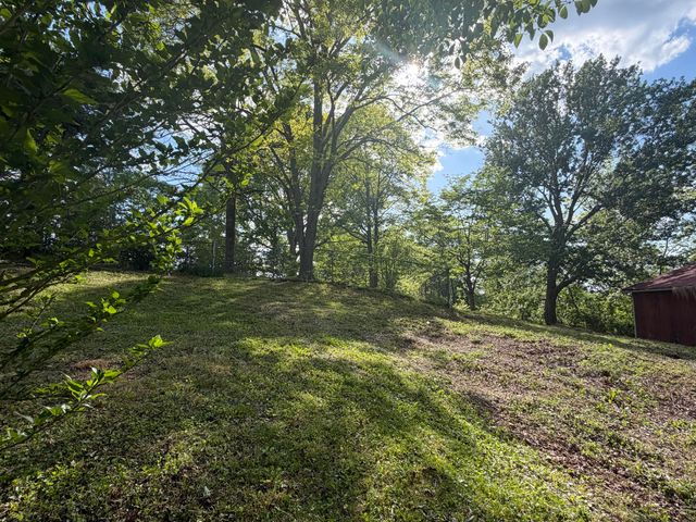 7478 KY-80, Manchester, KY 40962