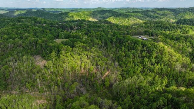 7478 KY-80, Manchester, KY 40962